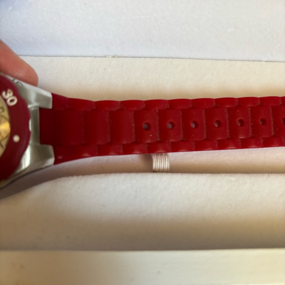 Invicta Angel Watch - Picture 10 of 11